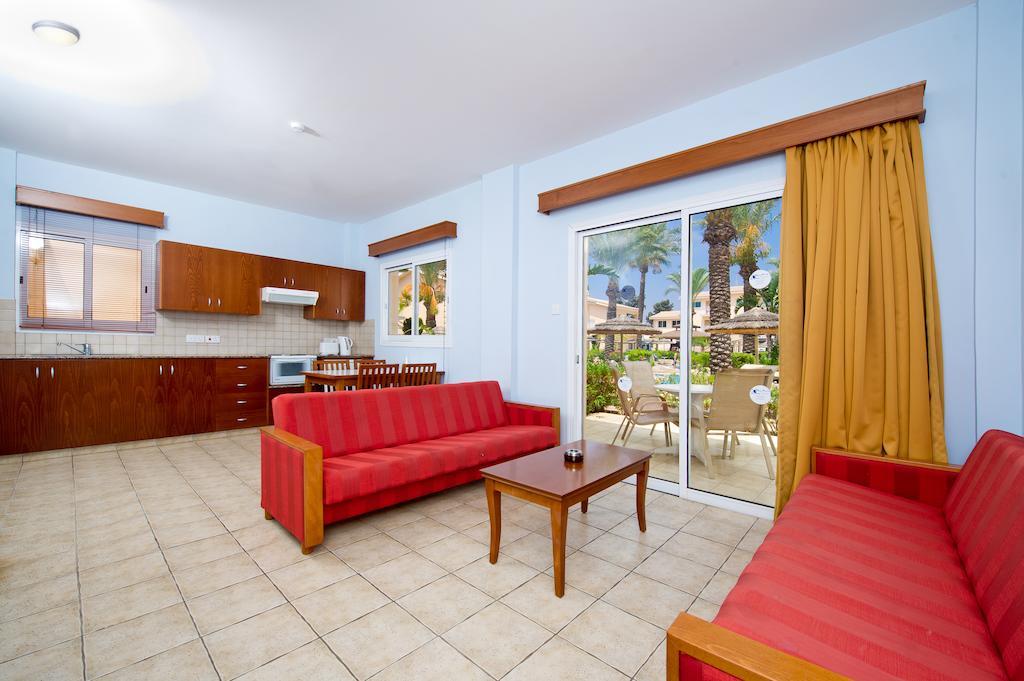 Tasia Maris Gardens Ayia Napa Room photo